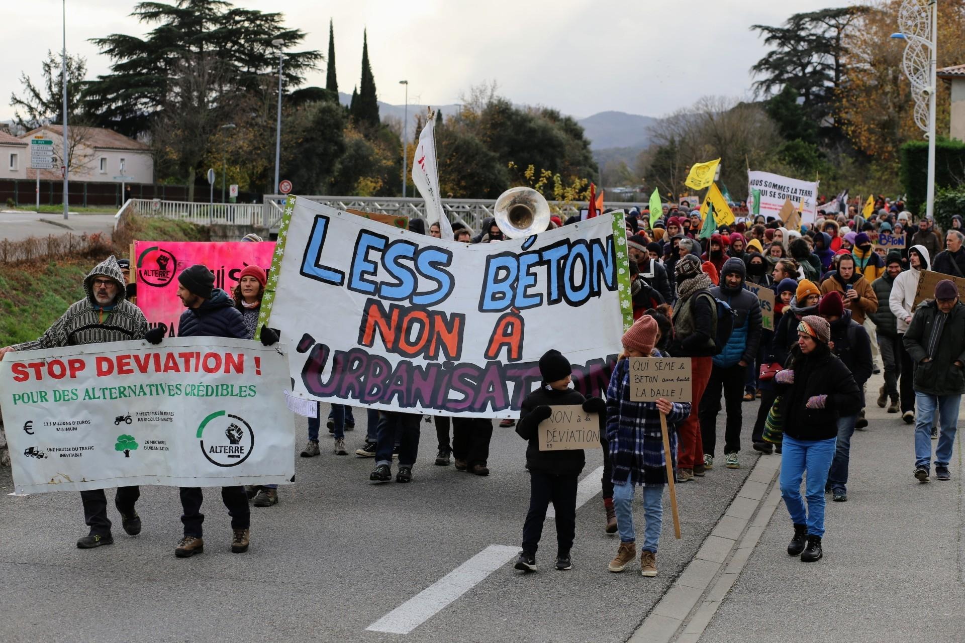 Manif St Peray Nov 2025 - 1