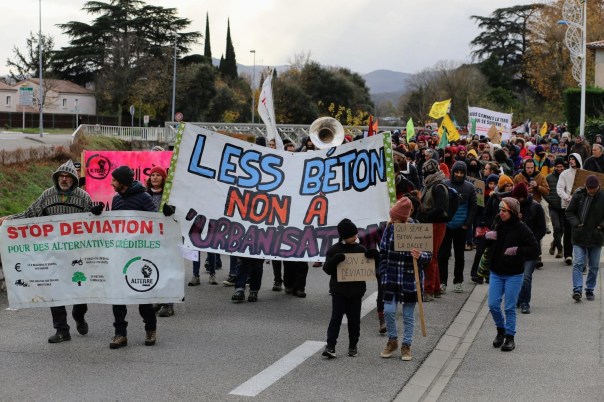 Manif St Peray Nov 2025 - 1
